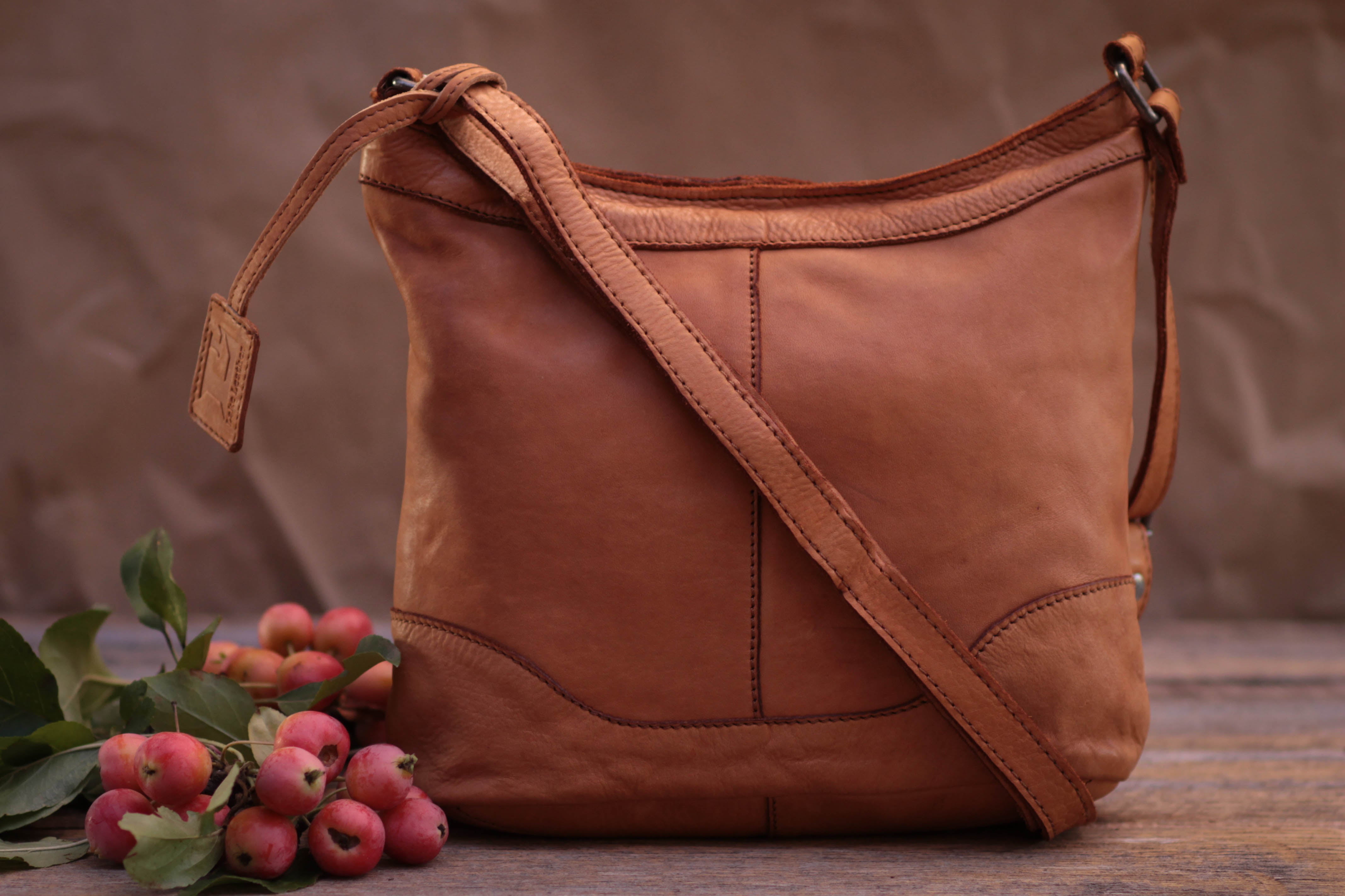 Lake Leather - Cressy- Women's Small Soft Leather Crossbody Bag