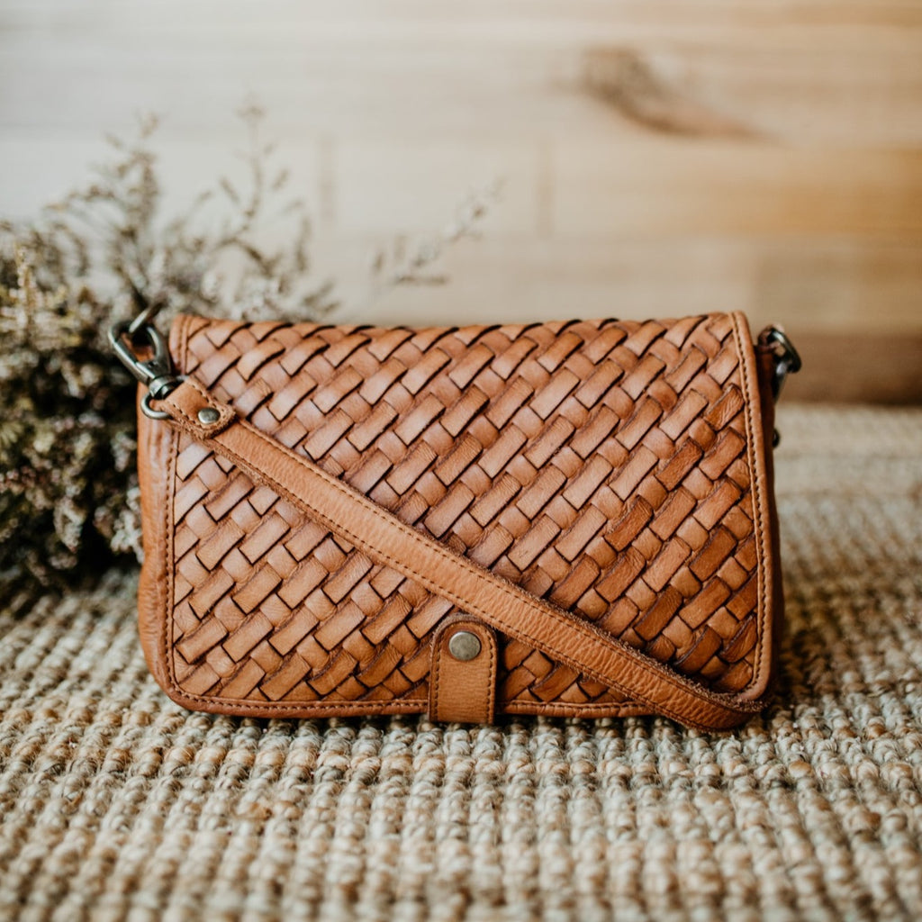 Addison Road Handbags - Discover an exquisite collection of genuine leather  handbags for women, all priced under $39, exclusively online in Australia.  Our selection features unique embroidered stitching handbags, versatile  shoulder bags,